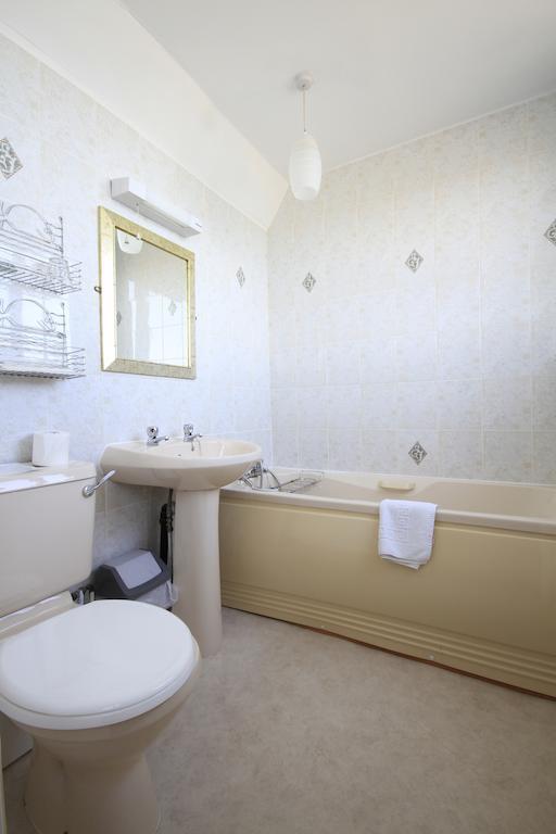 סקארבורו The Paragon - Guest Accommodation חדר תמונה